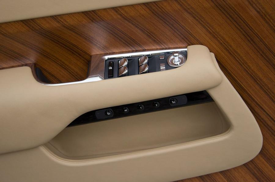  Rolls-Royce Wraith 2014 года  (фото 24 из 36)